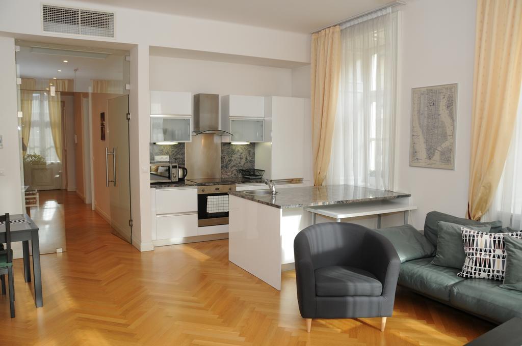 Royal Road Apartment Πράγα Εξωτερικό φωτογραφία