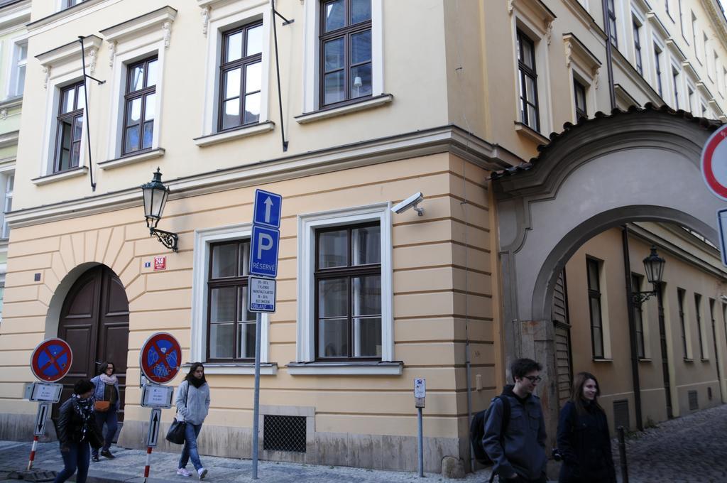 Royal Road Apartment Πράγα Εξωτερικό φωτογραφία